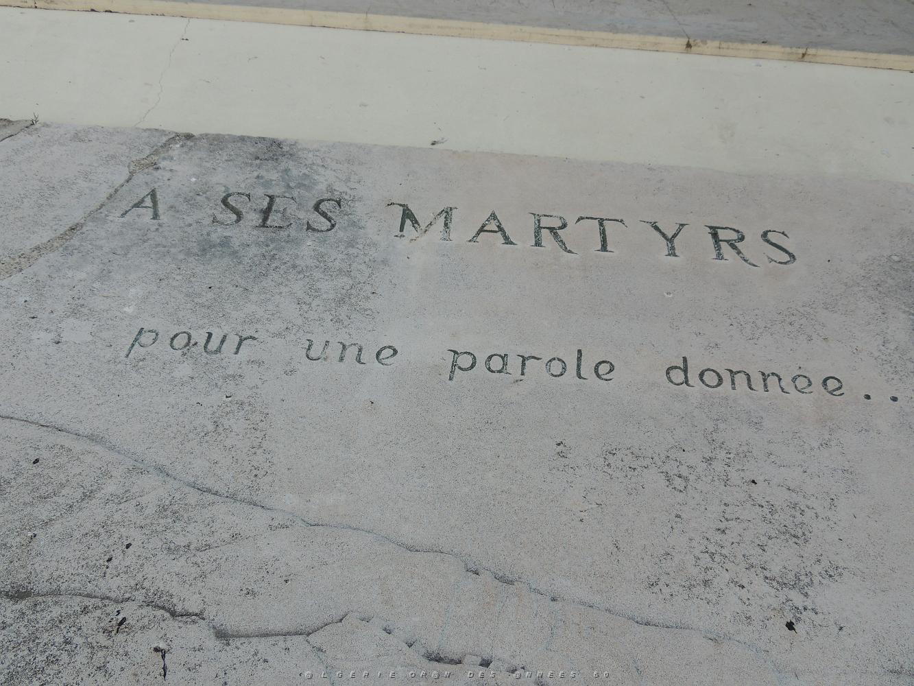 2018 07 05 A TOULON HOMMAGE AU MASSACRE DU 5 07 1962 A ORAN PAR MARCEL MORVAN (10).JPG -           